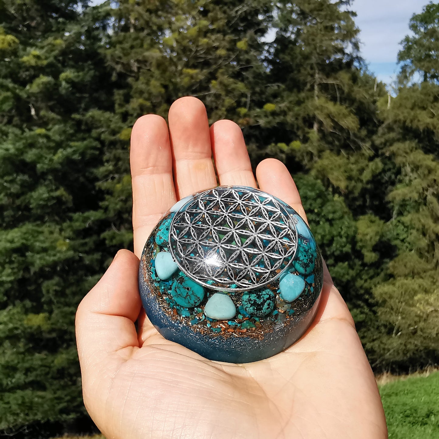 Orgone Hemisphäre EMOTIONALE HEILUNG mit TÜRKIS, MAGNESIT & CHRYSOKOLL 7cm