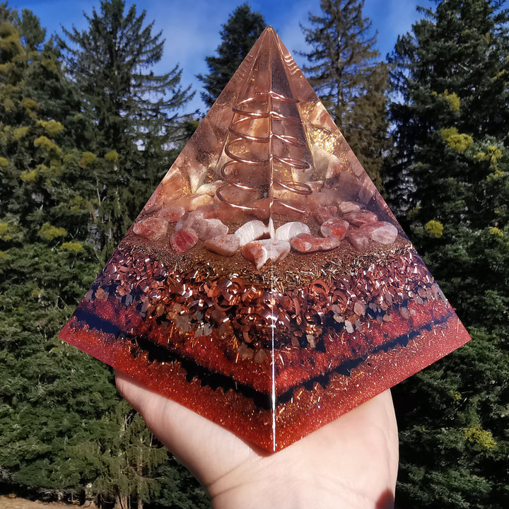 Orgone Pyramide LEBENSFREUDE Himalaya Quarz Sonnenstein Schungit 1.8kg 15cm