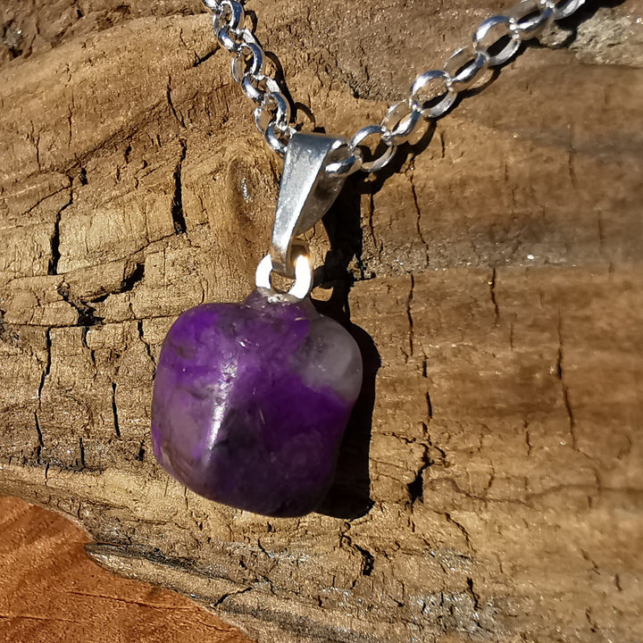 Sugilith Anhänger mit S925 Stiftösen zur individuellen Auswahl