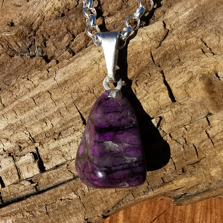 Sugilith Anhänger mit S925 Stiftösen zur individuellen Auswahl