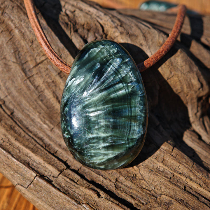 Seraphinit (Seelenwachstum) Trommelstein gebohrt Extraqualität Unikate zur Auswahl