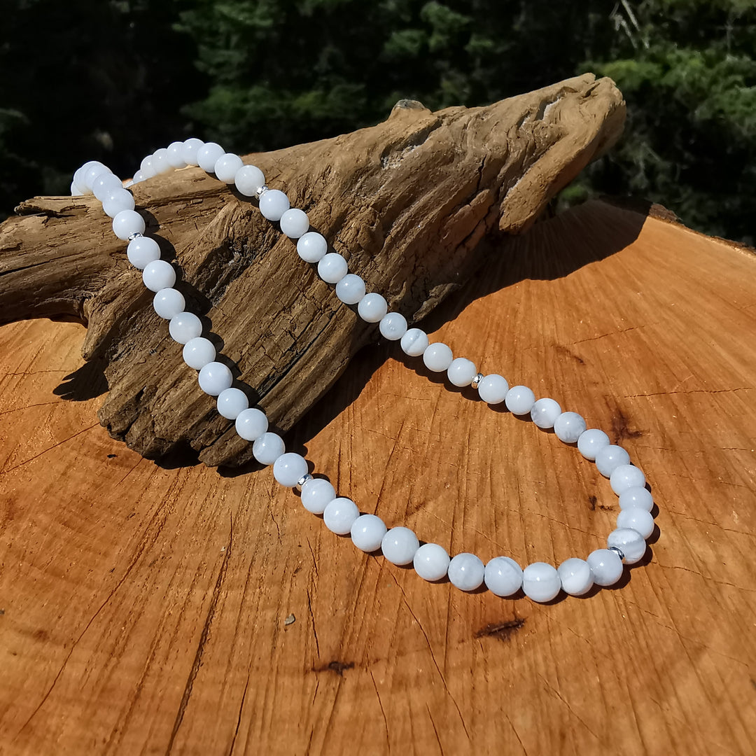 Edelsteinkette LEICHTIGKEIT mit BLUE LACE CHALCEDON 6mm Kugeln S925