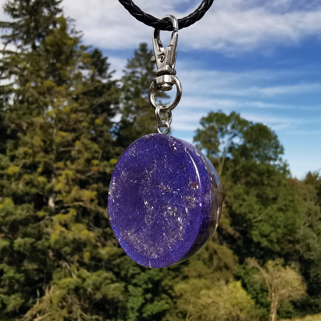 Orgone Anhänger gross TRANSFORMATION Amethyst & Granat mit Karabiner