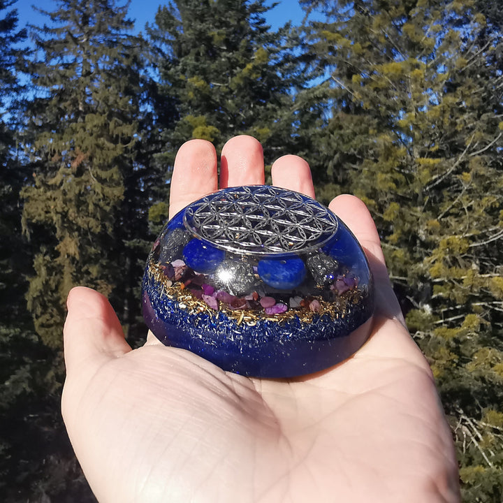 Hemisphäre WAHRHEIT, LICHTVERANKERUNG & ABGRENZUNG mit LAPISLAZULI PYRIT SUGILITH  7cm