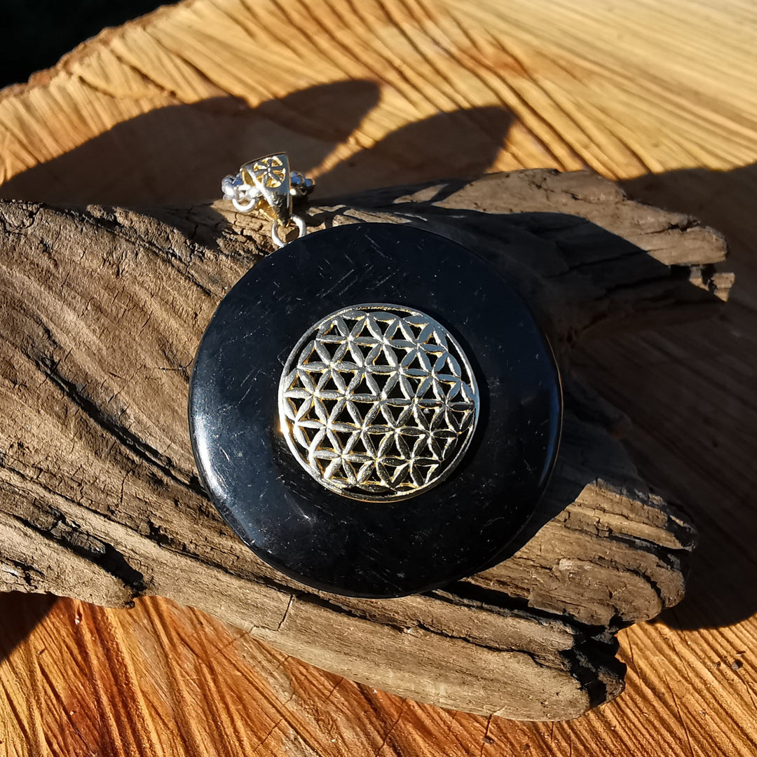 Schungit Anhänger Donut 40mm mit Donuthalter Blume des Lebens klein S925 vergoldet