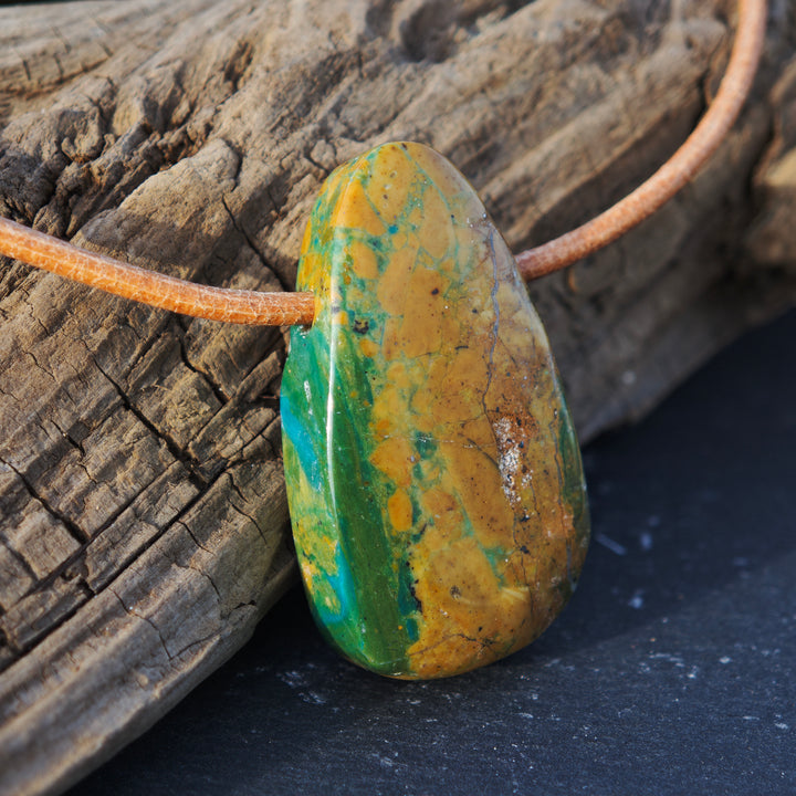 Atacama Opal Trommelstein gebohrt (9)