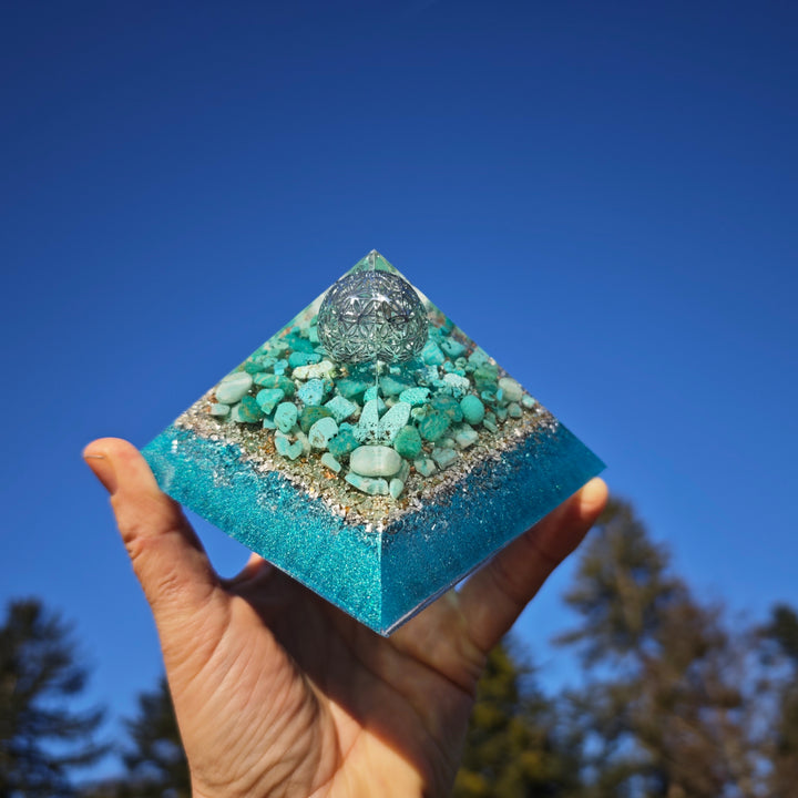 Orgone Cheops Pyramide INNERE RUHE & SEELENFRIEDEN Amazonit Türkis Magnesit →9.5cm ↑5.5cm