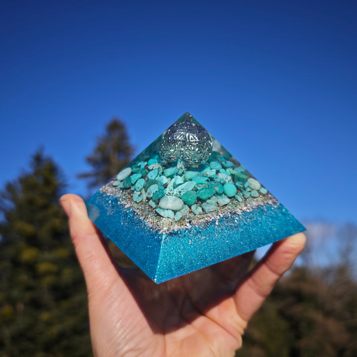 Orgone Cheops Pyramide INNERE RUHE & SEELENFRIEDEN Amazonit Türkis Magnesit →9.5cm ↑5.5cm