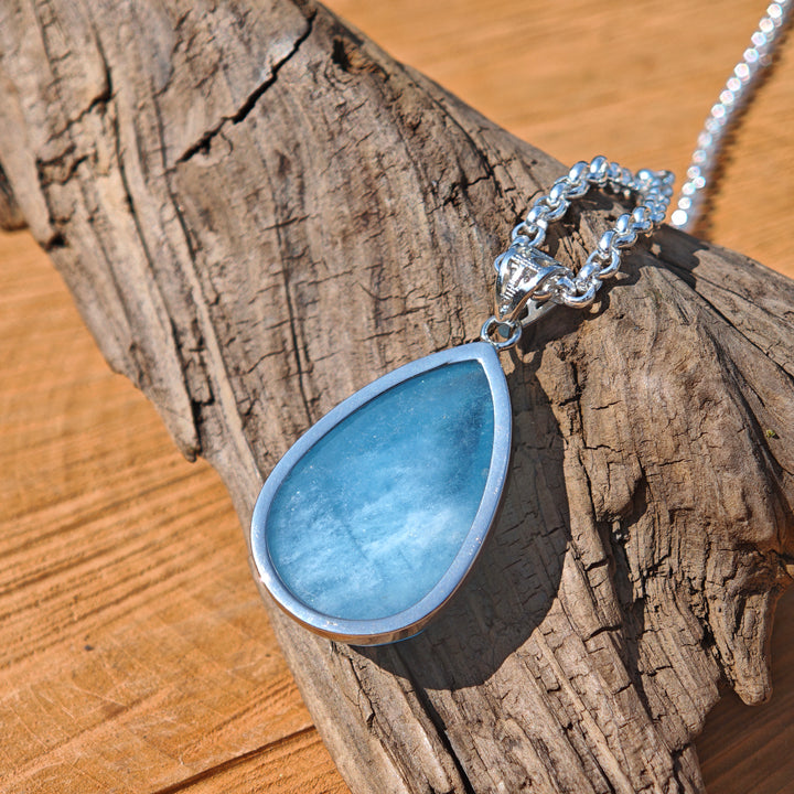 Aquamarin Anhänger Tropfen gefasst in Silber 925