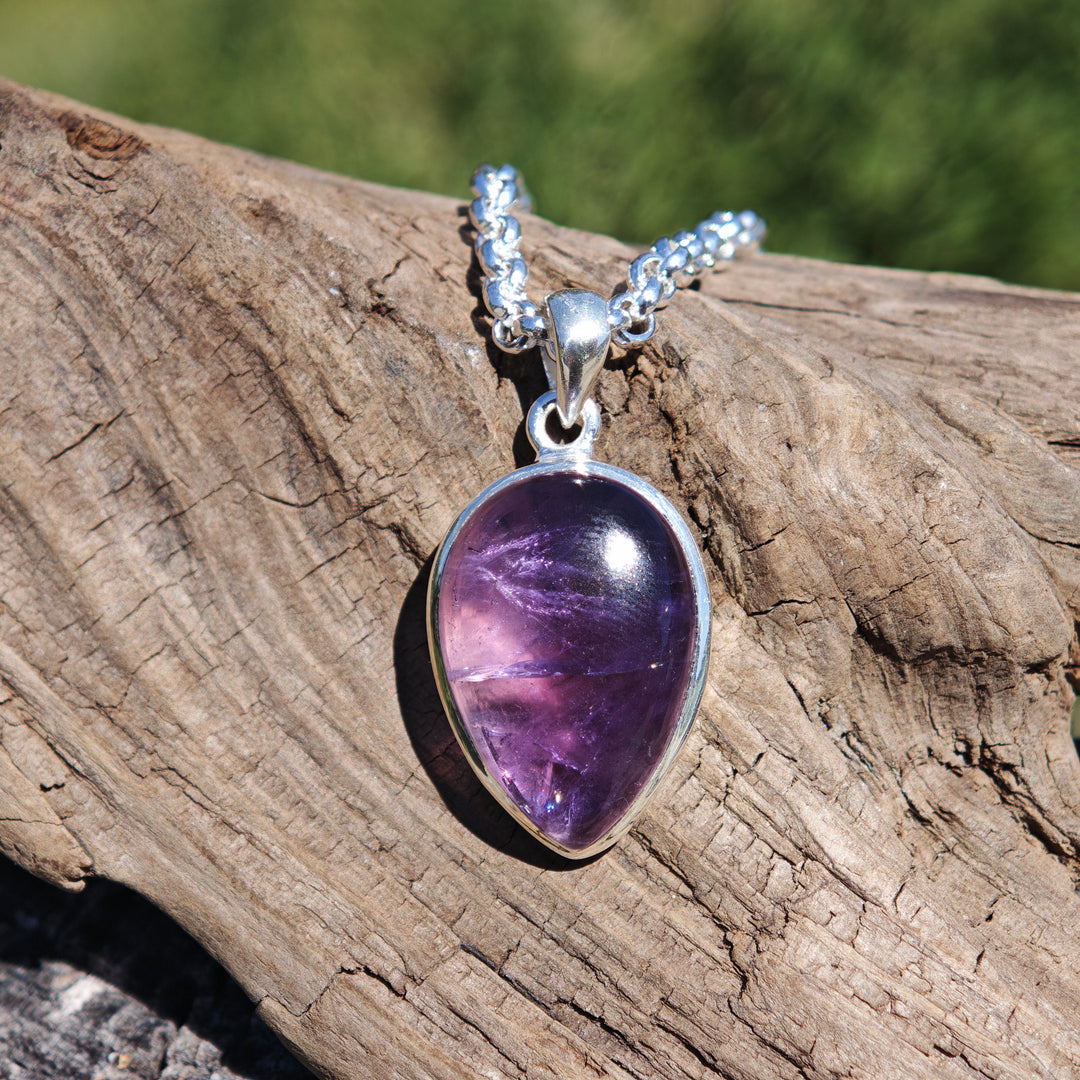 Amethyst Tropfen gefasst in Silber 925