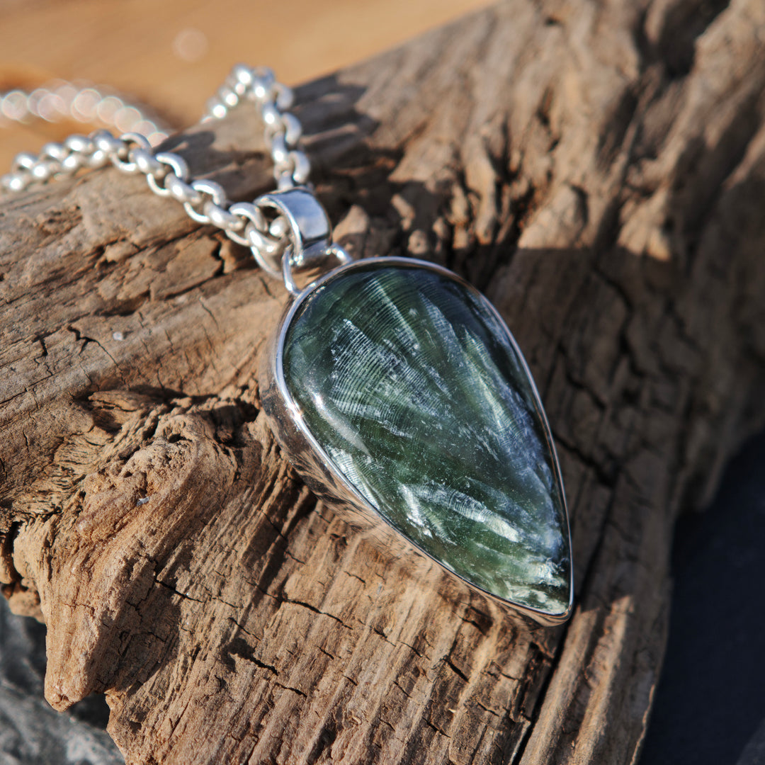 Seraphinit (Seelenwachstum) Anhänger Tropfen S925 rhodiniert Unikat