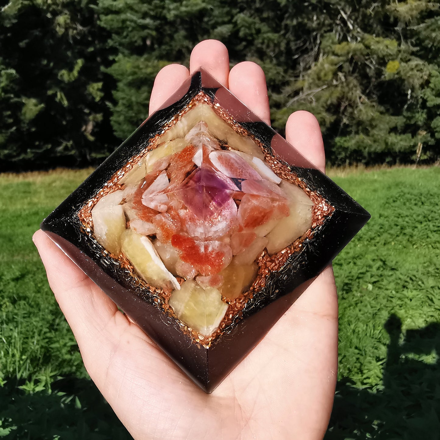 Orgone Cheops Pyramide FREE ENERGY 10cm