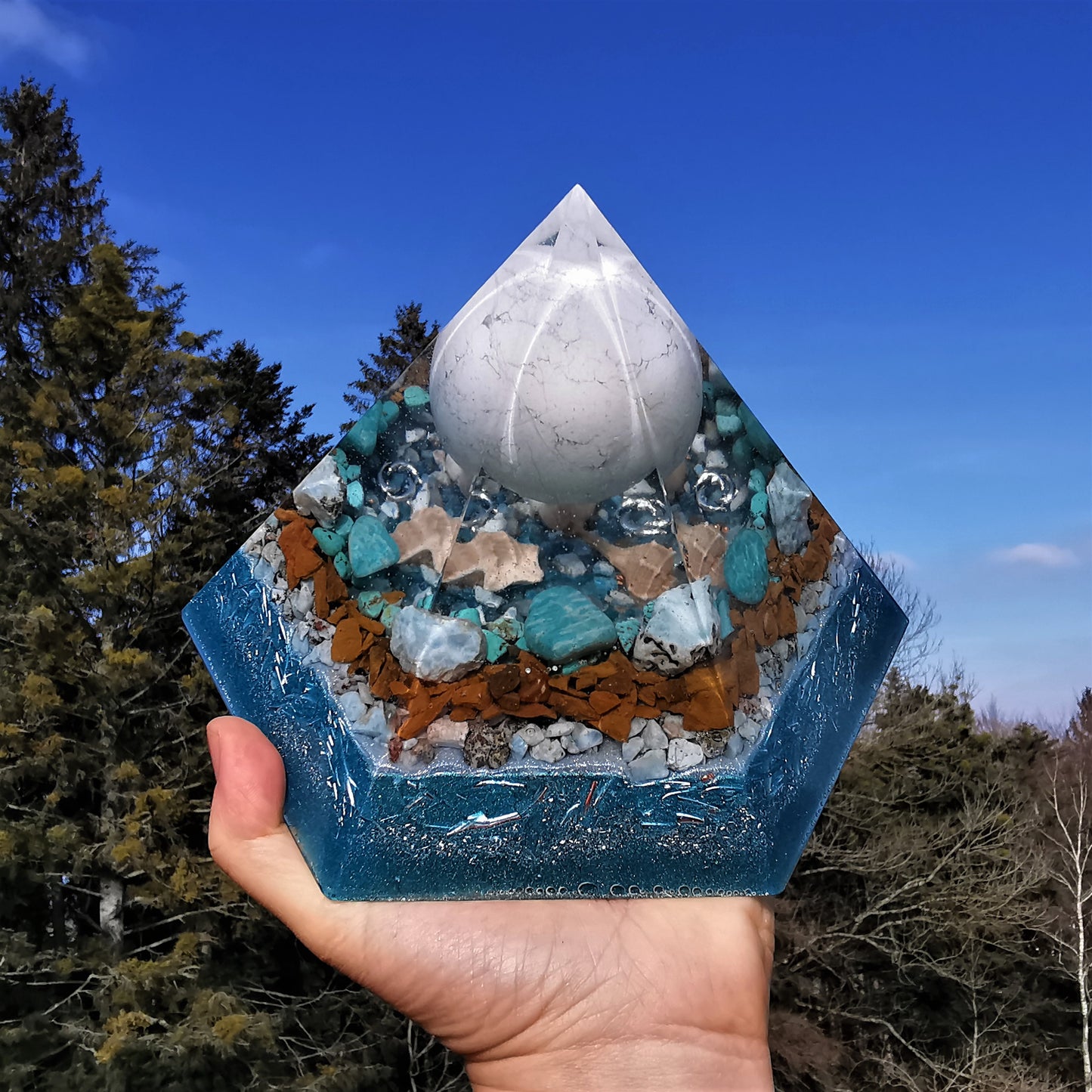 Hexagonal Pyramide SPIRIT OF ATLANTIS 19cm