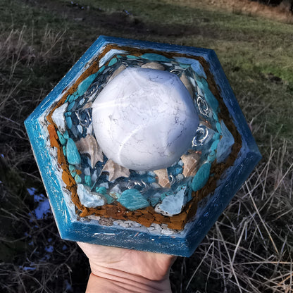 Hexagonal Pyramide SPIRIT OF ATLANTIS 19cm